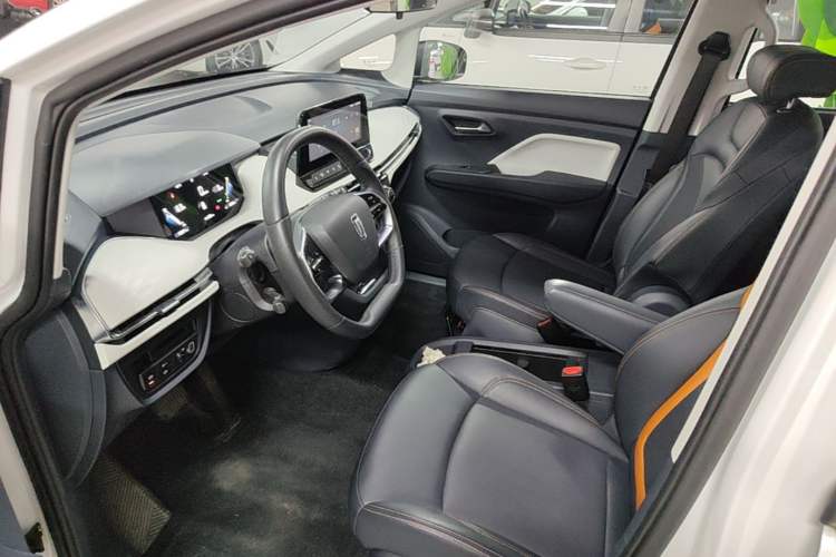 Used Bestune NAT 2023 PRO Comfort Travel Edition 419km Driver Seat