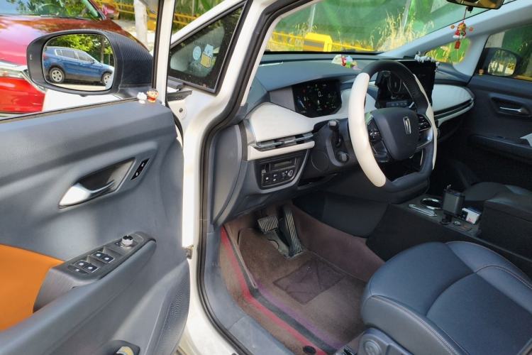 Used Bestune NAT 2023 PRO Comfortable Travel Extended Range Battery-Swap Version 401km Driver Seat
