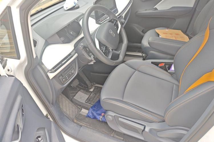 Used Bestune NAT 2023 PRO Comfortable Travel Extended Range Battery-Swap Version 401km Driver Seat