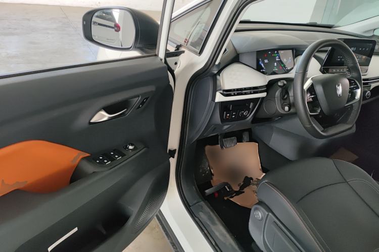 Used Bestune NAT 2023 PRO Comfortable Travel Battery-Swap Version 401km Driver Seat