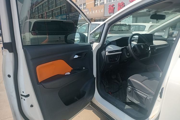 Used Bestune NAT 2023 PRO Comfortable Travel Battery-Swap Version 401km Driver Seat