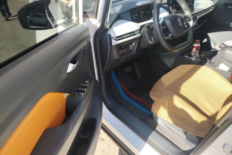 Used Bestune NAT 2023 PRO Enjoy Travel Battery-Swap Version 401km Driver Seat