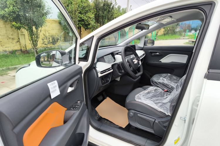 Used Bestune NAT 2023 PRO Comfortable Travel Extended Range Battery-Swap Version 401km Driver Seat