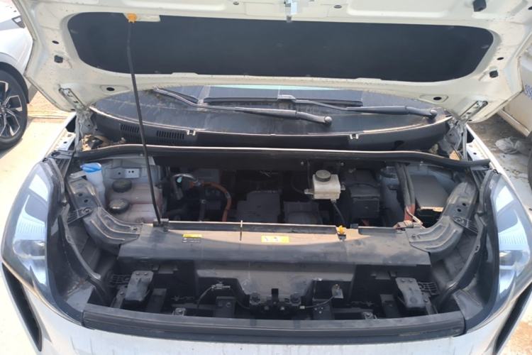 Used Bestune NAT 2023 PRO Comfortable Travel Extended Range Battery-Swap Version 401km Engine Bay