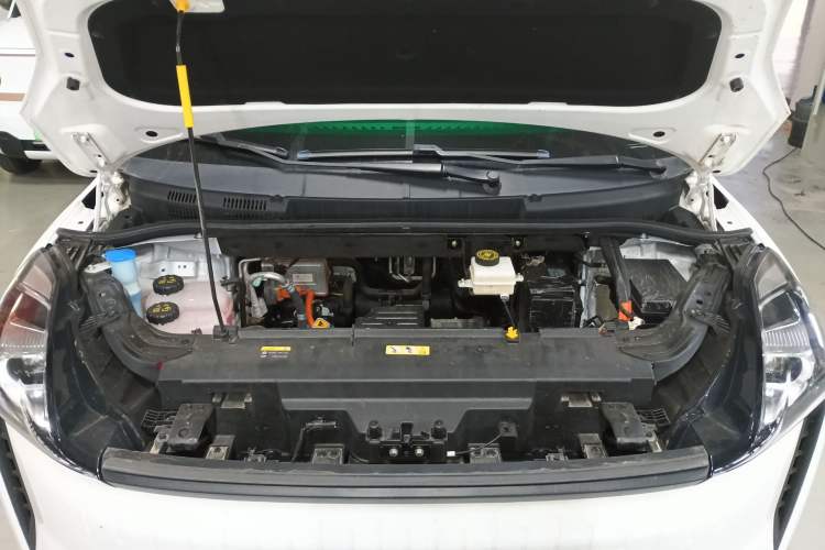 Used Bestune NAT 2023 PRO Comfortable Travel Extended Range Battery-Swap Version 401km Engine Bay
