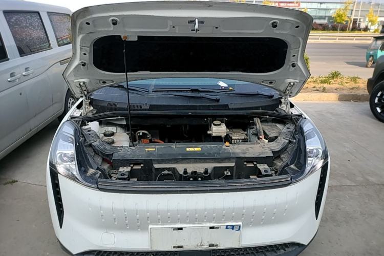 Used Bestune NAT 2023 PRO Comfortable Travel Battery-Swap Version 401km Engine Bay
