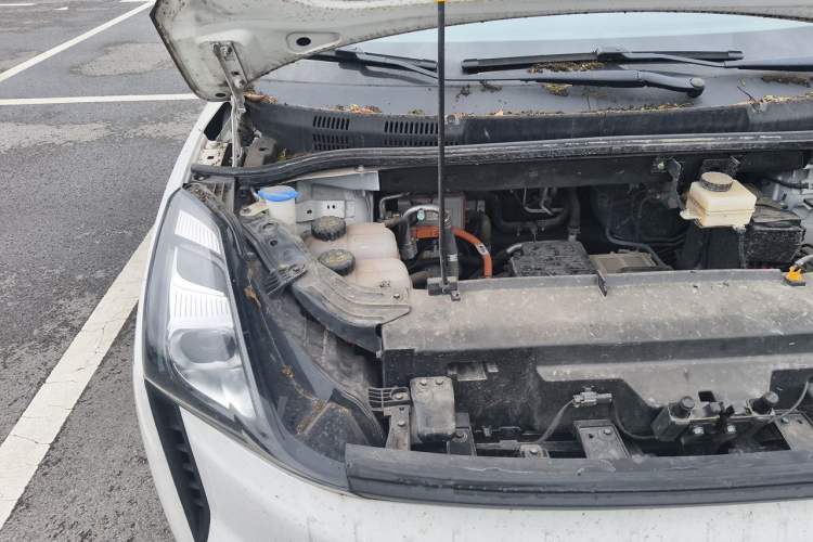 Used Bestune NAT 2023 PRO Comfortable Travel Extended Range Battery-Swap Version 401km Engine Bay Right