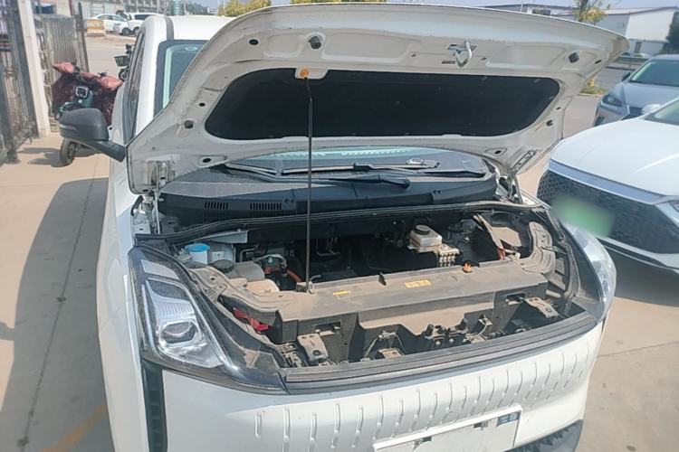 Used Bestune NAT 2023 PRO Comfortable Travel Battery-Swap Version 401km Engine Bay