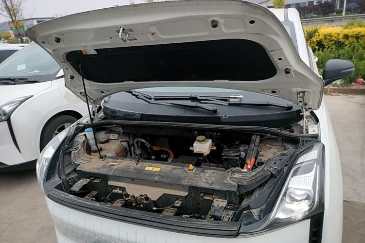 Used Bestune NAT 2023 PRO Comfortable Travel Extended Range Battery-Swap Version 401km Engine Bay