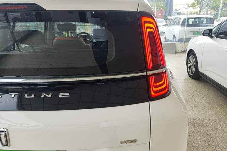 Used Bestune NAT 2023 PRO Comfort Travel Edition 425km Exterior 3