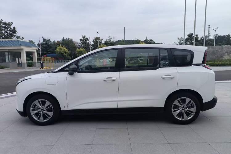 Used Bestune NAT 2023 PRO Comfortable Travel Extended Range Battery-Swap Version 401km Exterior 3