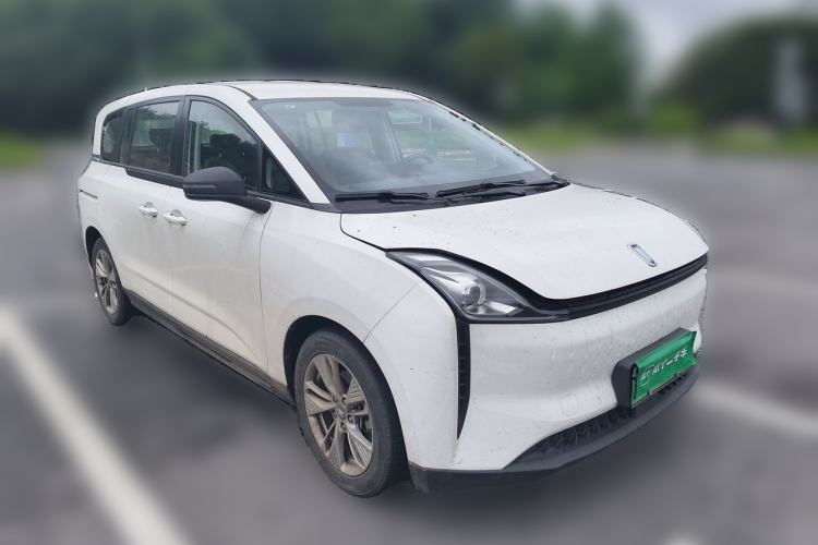 Used Bestune NAT 2023 PRO Comfortable Travel Extended Range Battery-Swap Version 401km Front Right 45 Deg