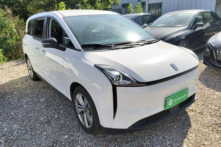 Used Bestune NAT 2023 PRO Comfort Travel Edition 419km Front Right 45 Deg
