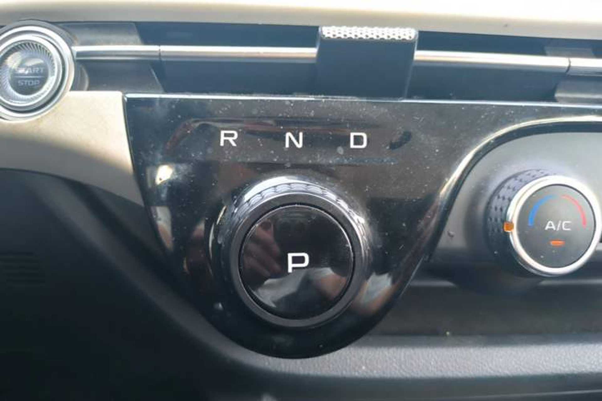 Used Bestune NAT 2023 PRO Comfortable Travel Extended Range Battery-Swap Version 401km Gear Lever
