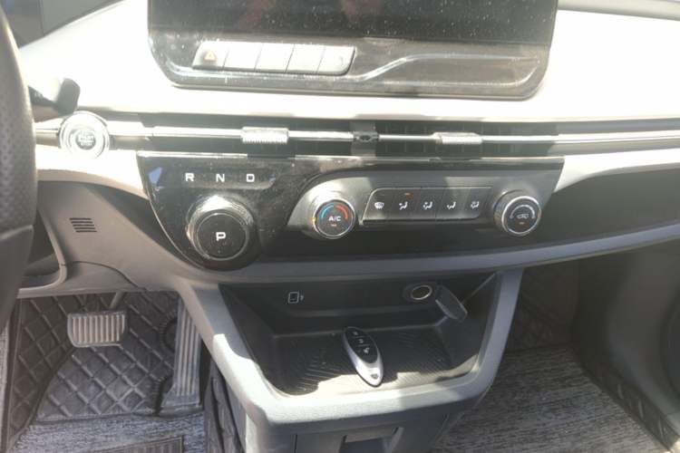 Used Bestune NAT 2023 PRO Enjoy Travel Edition 425km Gear Lever