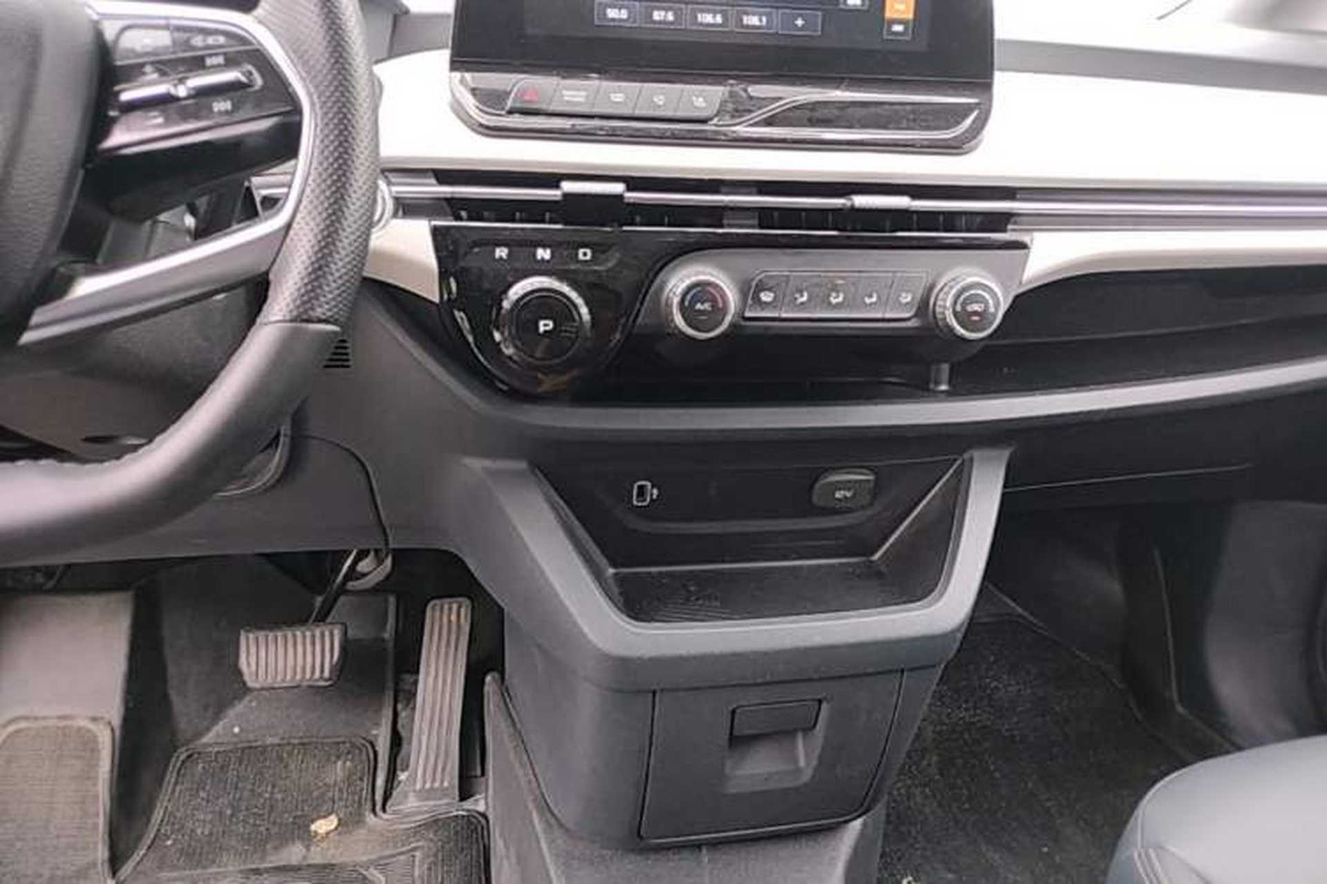 Used Bestune NAT 2023 PRO Comfortable Travel Battery-Swap Version 401km Gear Lever