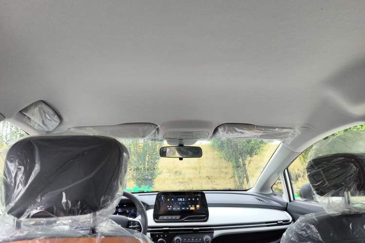 Used Bestune NAT 2023 PRO Comfortable Travel Extended Range Battery-Swap Version 401km Headliner