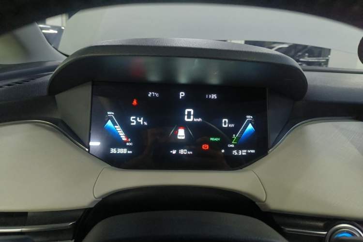 Used Bestune NAT 2023 PRO Comfortable Travel Extended Range Battery-Swap Version 401km Instrument Cluster