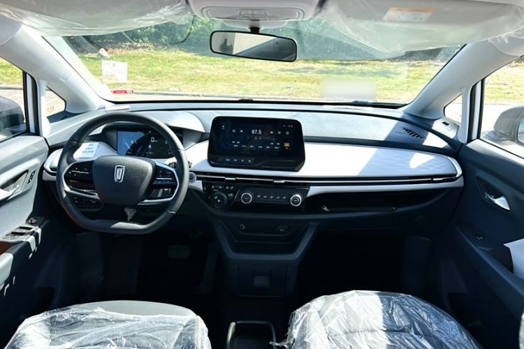 Used Bestune NAT 2023 PRO Comfortable Travel Extended Range Battery-Swap Version 401km Interior 1