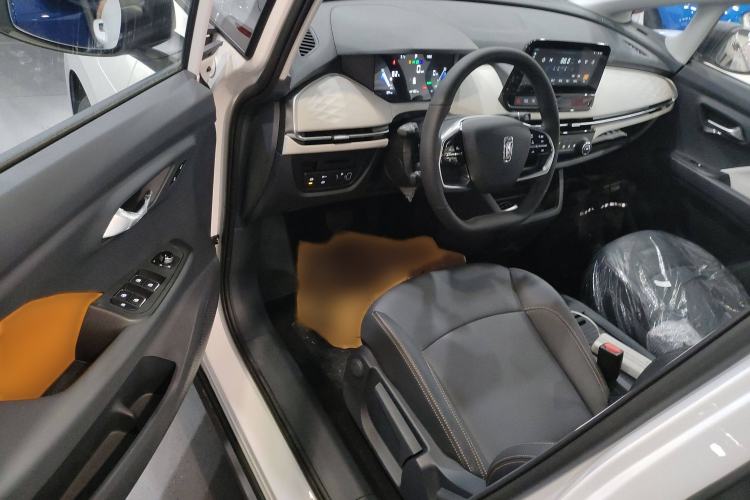 Used Bestune NAT 2023 PRO Comfort Travel Edition 425km Interior 3
