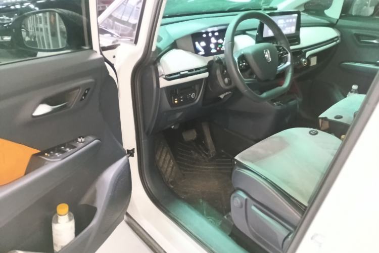 Used Bestune NAT 2023 PRO Comfortable Travel Extended Range Battery-Swap Version 401km Interior 3