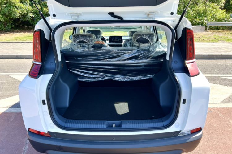 Used Bestune NAT 2023 PRO Comfortable Travel Extended Range Battery-Swap Version 401km Interior 4