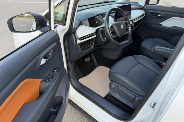 Used Bestune NAT 2023 PRO Enjoy Travel Edition 425km Interior 4