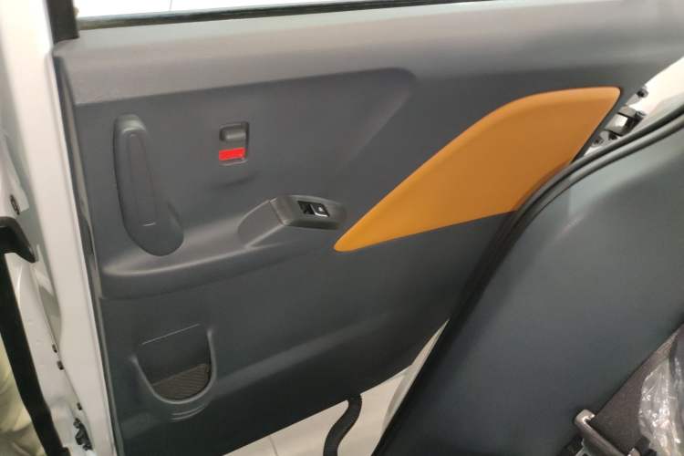 Used Bestune NAT 2023 PRO Comfort Travel Edition 425km Interior 6