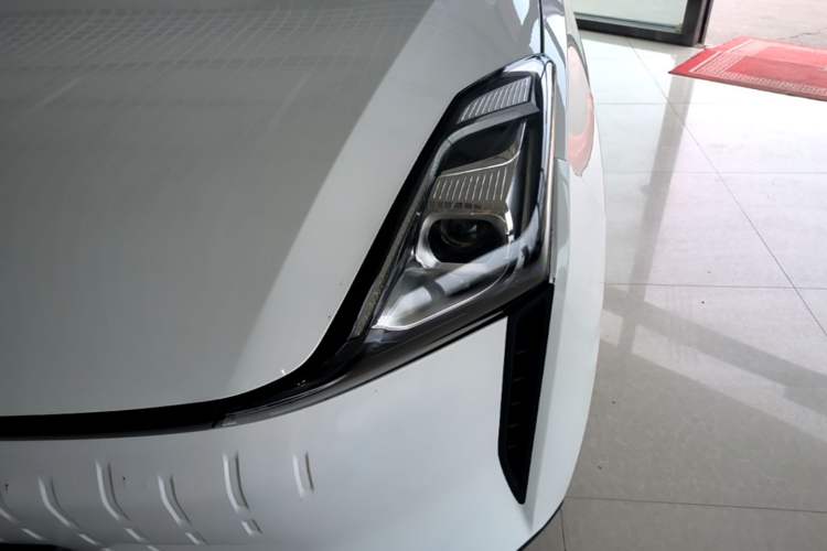 Used Bestune NAT 2023 PRO Comfortable Travel Extended Range Battery-Swap Version 401km Left Front Headlight
