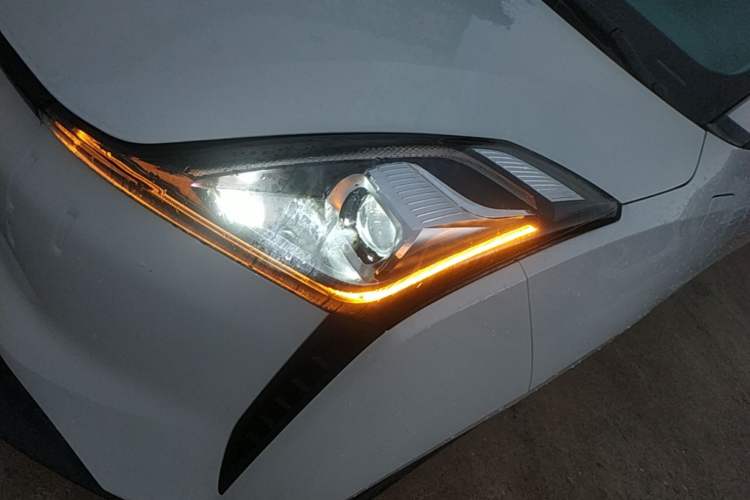 Used Bestune NAT 2023 PRO Enjoy Travel Battery-Swap Version 401km Left Front Headlight
