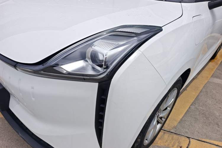 Used Bestune NAT 2023 PRO Comfortable Travel Extended Range Battery-Swap Version 401km Left Front Headlight