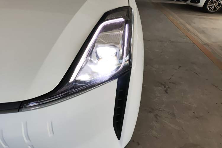 Used Bestune NAT 2023 PRO Comfortable Travel Battery-Swap Version 401km Left Front Headlight