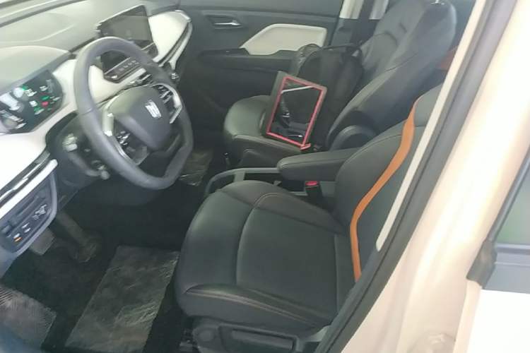 Used Bestune NAT 2023 PRO Comfort Travel Edition 419km Left Front Seat