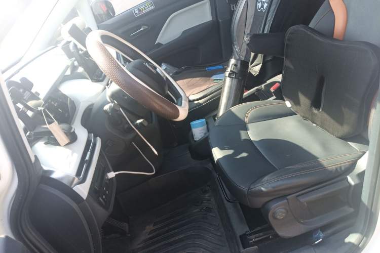Used Bestune NAT 2023 PRO Comfortable Travel Battery-Swap Version 401km Left Front Seat