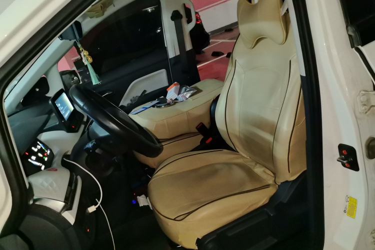 Used Bestune NAT 2023 PRO Comfortable Travel Extended Range Battery-Swap Version 401km Left Front Seat