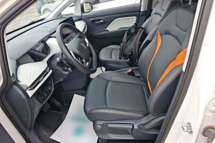 Used Bestune NAT 2023 PRO Comfortable Travel Extended Range Battery-Swap Version 401km Left Front Seat
