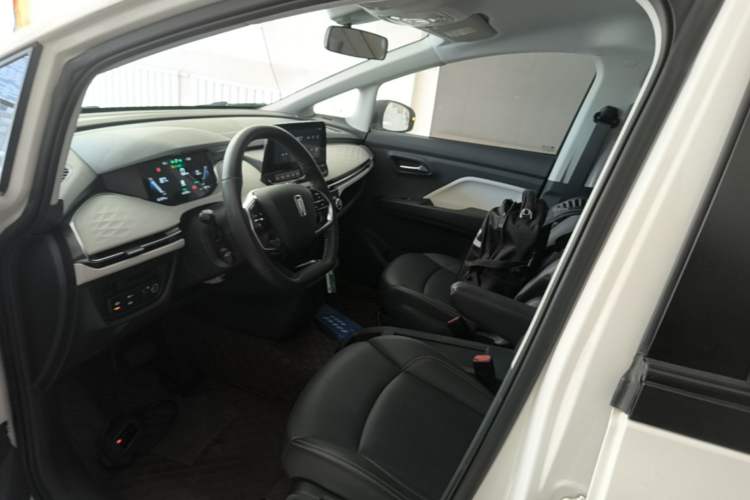 Used Bestune NAT 2023 PRO Enjoy Travel Edition 419km Left Front Seat