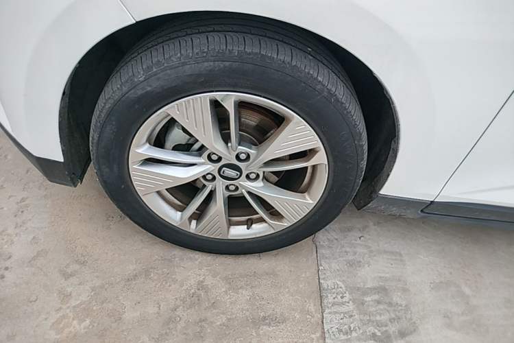 Used Bestune NAT 2023 PRO Comfortable Travel Battery-Swap Version 401km Left Front Wheel Hub