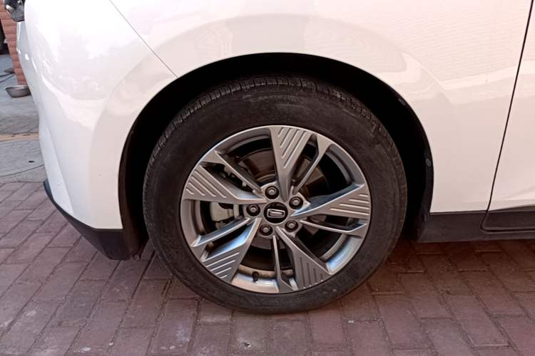 Used Bestune NAT 2023 PRO Comfortable Travel Extended Range Battery-Swap Version 401km Left Front Wheel Hub