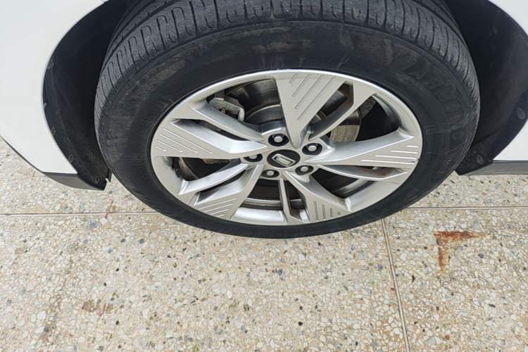 Used Bestune NAT 2023 PRO Comfort Travel Edition 425km Left Front Wheel Hub