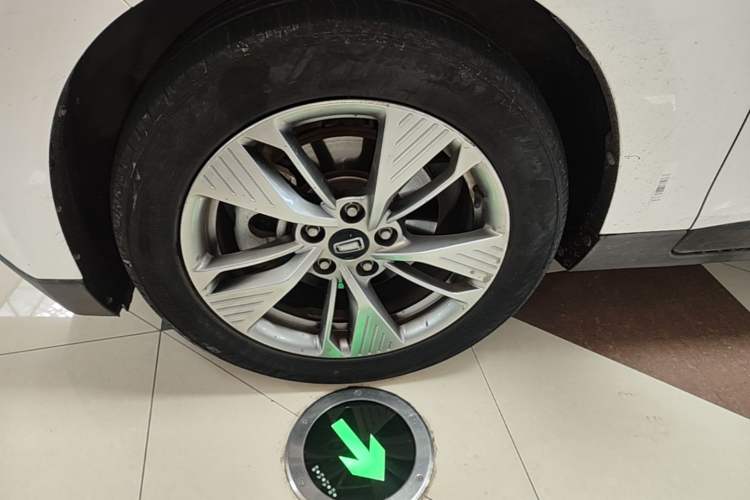 Used Bestune NAT 2023 PRO Comfortable Travel Battery-Swap Version 401km Left Front Wheel Hub