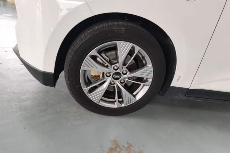 Used Bestune NAT 2023 PRO Enjoy Travel Edition 419km Left Front Wheel Hub