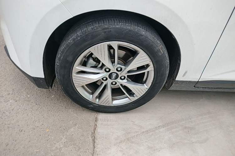 Used Bestune NAT 2023 PRO Comfortable Travel Battery-Swap Version 401km Left Front Wheel Hub