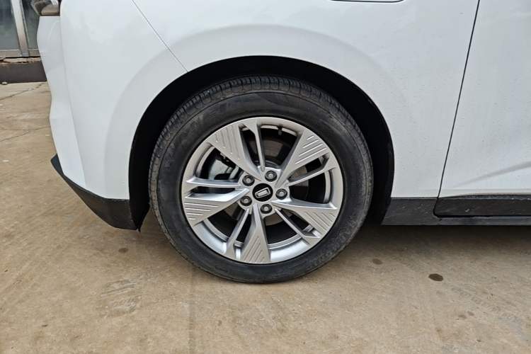 Used Bestune NAT 2023 PRO Comfort Travel Edition 425km Left Front Wheel Hub