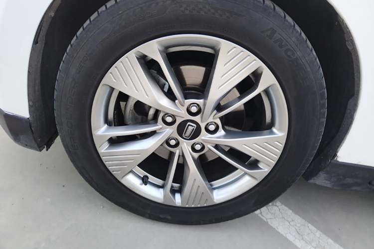 Used Bestune NAT 2023 PRO Comfort Travel Edition 425km Left Front Wheel Hub