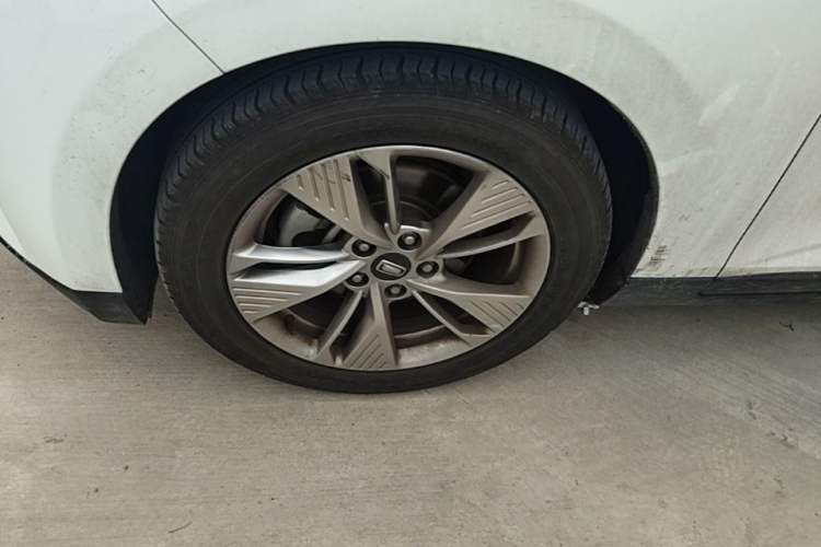 Used Bestune NAT 2023 PRO Comfort Travel Edition 425km Left Front Wheel Hub