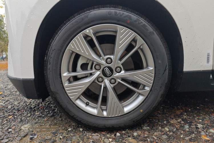 Used Bestune NAT 2023 PRO Enjoy Travel Edition 425km Left Front Wheel Hub