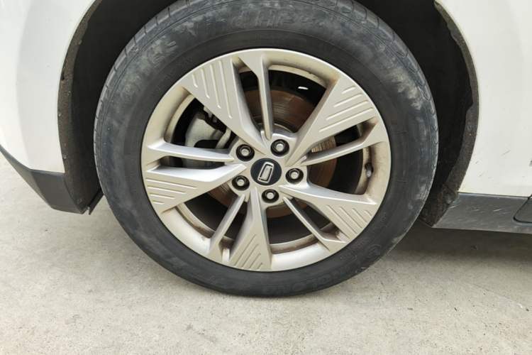 Used Bestune NAT 2023 PRO Enjoy Travel Edition 425km Left Front Wheel Hub