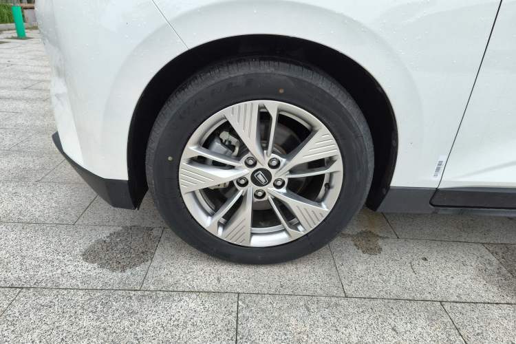 Used Bestune NAT 2023 PRO Comfortable Travel Extended Range Battery-Swap Version 401km Left Front Wheel Hub
