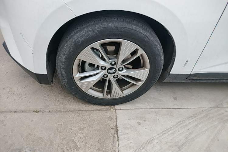 Used Bestune NAT 2023 PRO Comfortable Travel Extended Range Battery-Swap Version 401km Left Front Wheel Hub